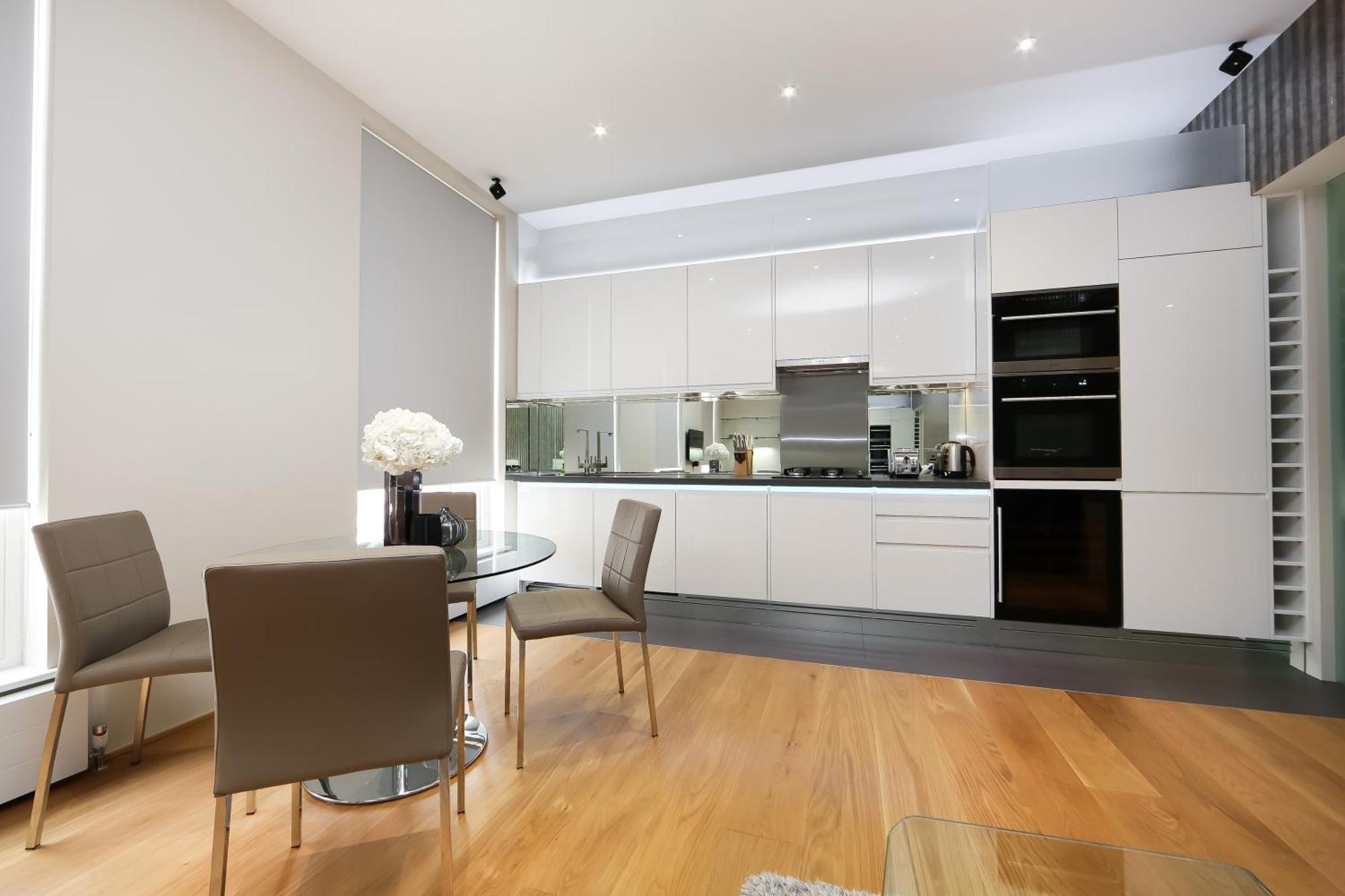 The Harrington - Gloucester Road - 3 Harrington Gardens Лондон
